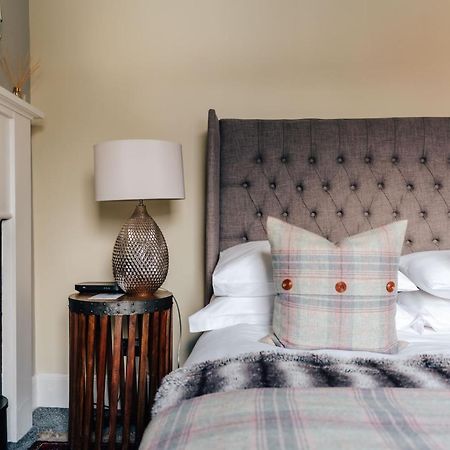 Luxury Inverness Central Apartment Private Parking Екстер'єр фото