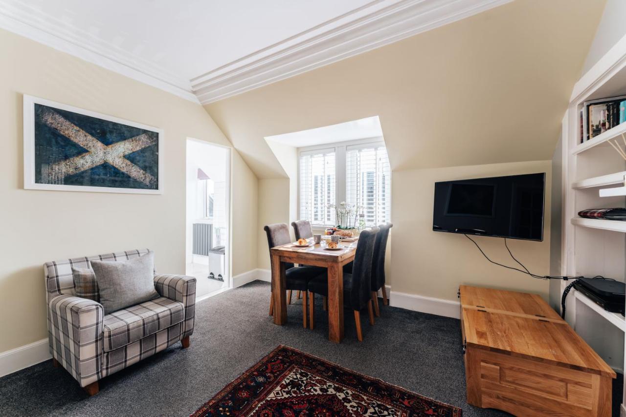Luxury Inverness Central Apartment Private Parking Екстер'єр фото