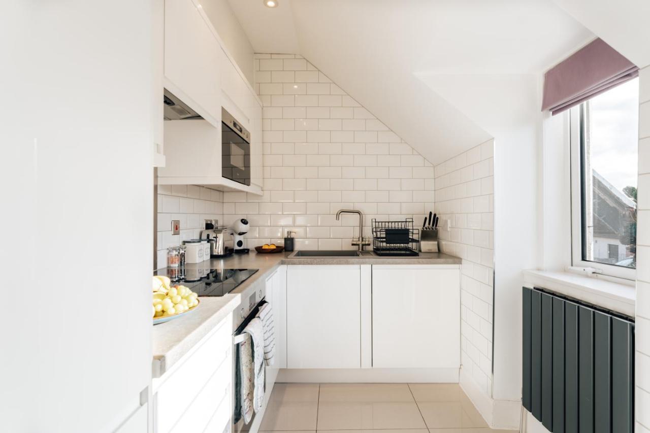 Luxury Inverness Central Apartment Private Parking Екстер'єр фото