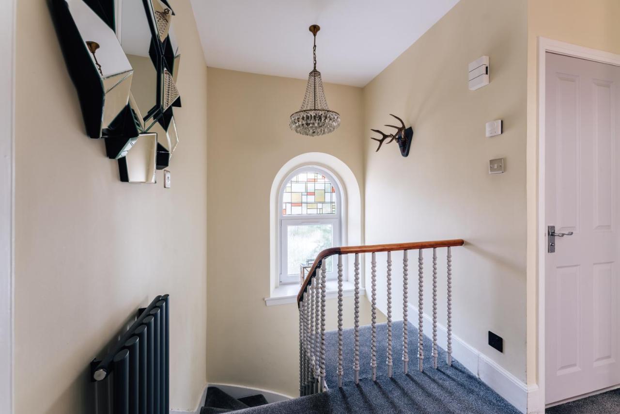 Luxury Inverness Central Apartment Private Parking Екстер'єр фото