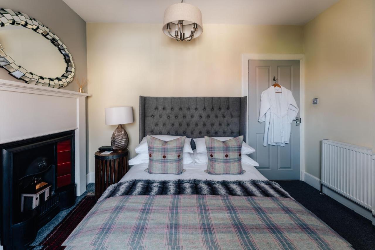 Luxury Inverness Central Apartment Private Parking Екстер'єр фото
